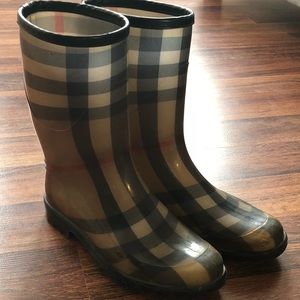Pre-loved Burberry Rainboots